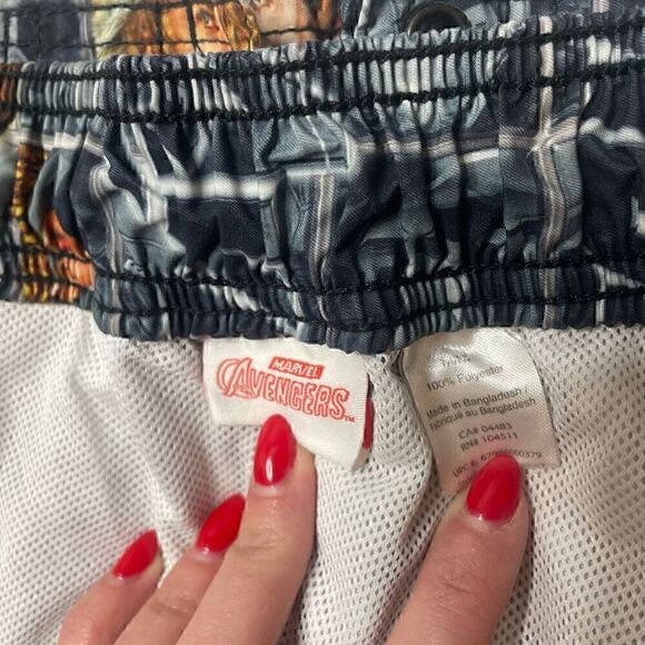 Marvel Avengers Swim Trunks Board Shorts Swimsuit Mens Size Medium - Picture 10 of 10